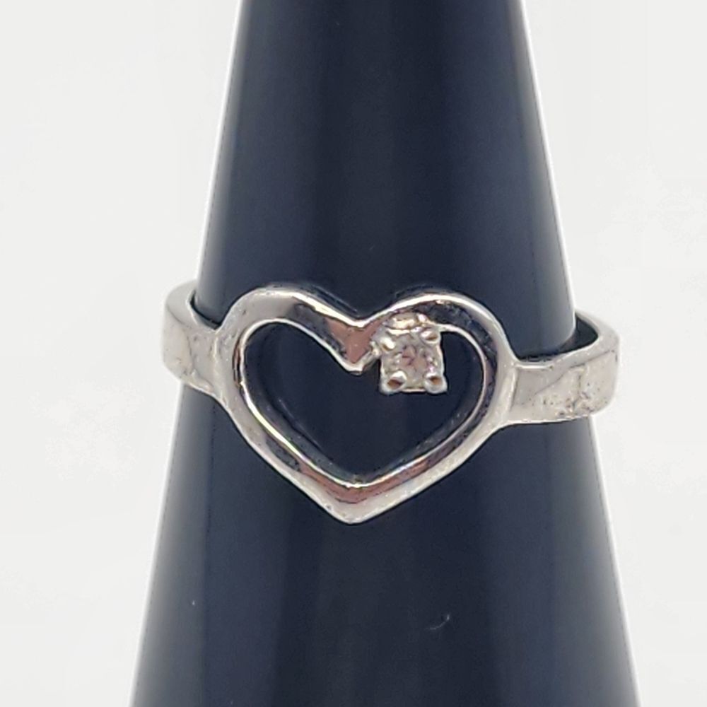 14K White Gold Plated Heart & CZ Ring (5)